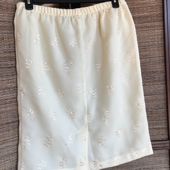70s Floral Elastic Waist Embroidered Skirt: Vintage Yellow Polyester Size 14 - Picture 8 of 12